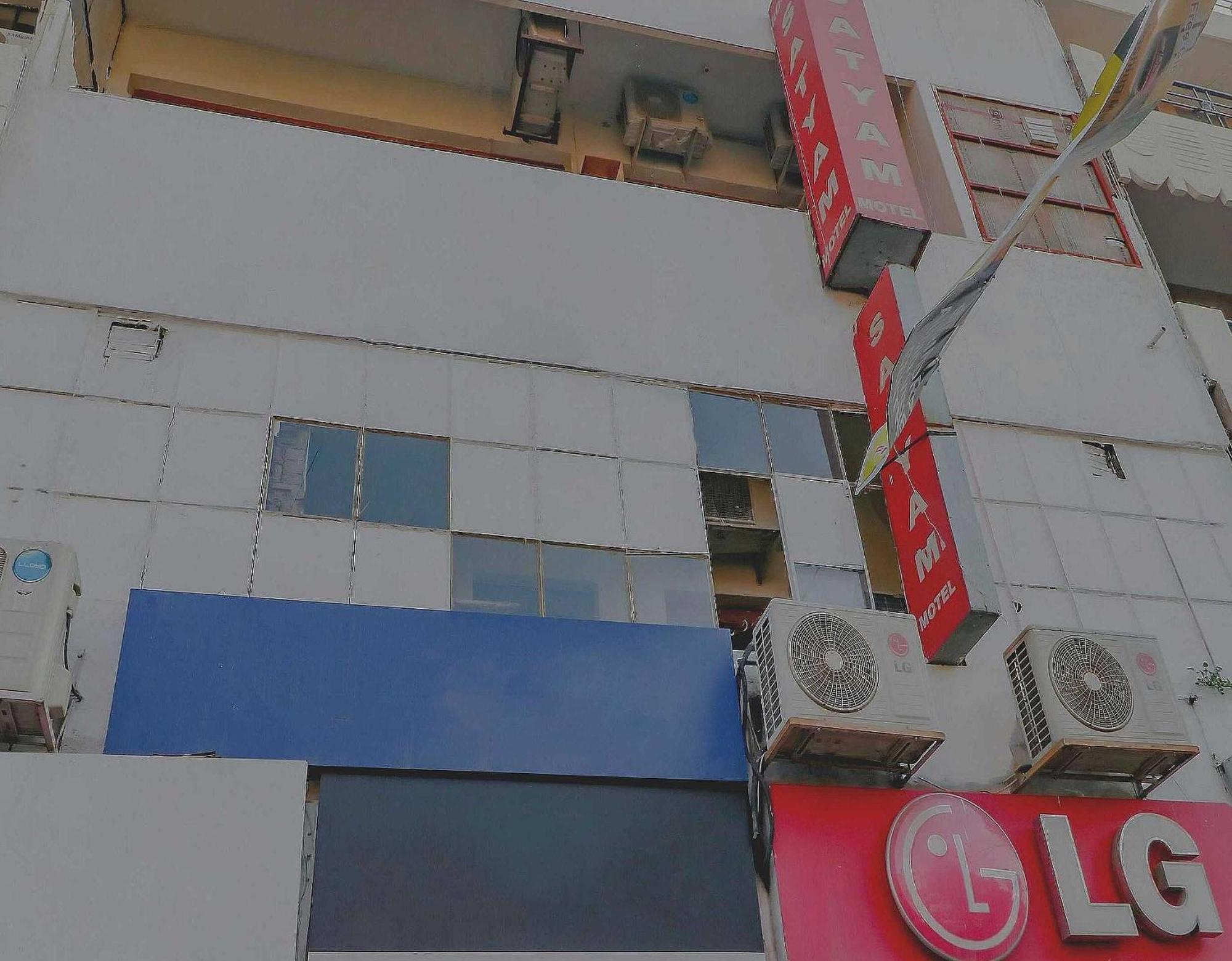 Hotel O Sameer Residency Chandīgarh Esterno foto